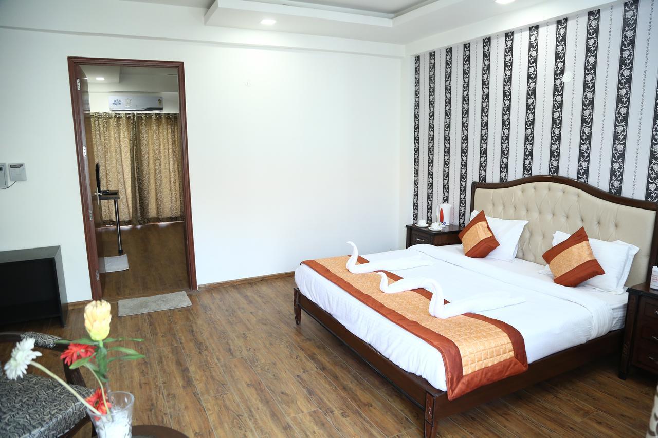 Home-Like Infinity Resort Vrindāvan Exteriör bild